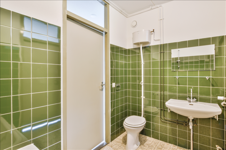 Warum entstehen Ablagerungen rund um Waschbecken