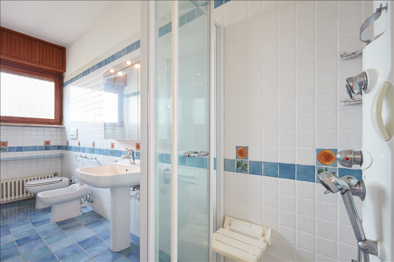 Wie wirkt sich Sauberkeit im Bad auf das Wohlbefinden aus