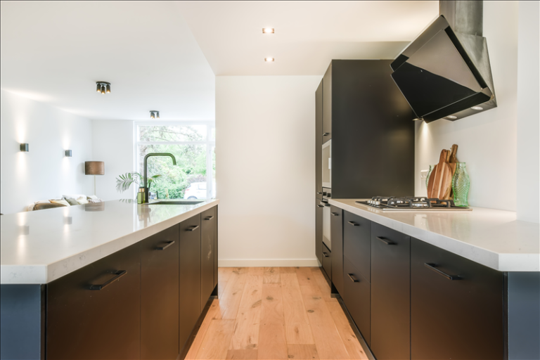 Saubere Küchengeräte im Alltag: Ursachen von Verschmutzung und richtige Pflege