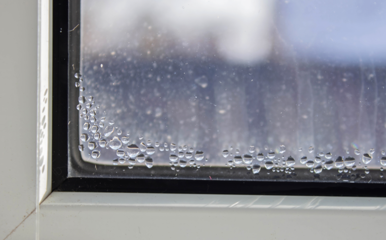 Warum beschlagen Fenster von innen so schnell