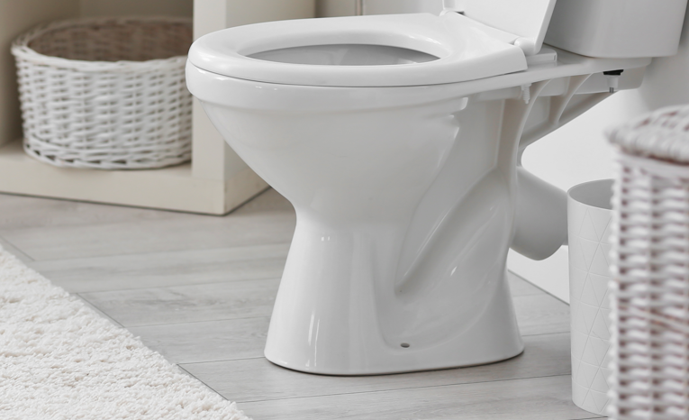 Warum entstehen Ränder und Ablagerungen in der Toilette so schnell