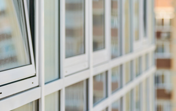 Warum sehen Kunststofffensterrahmen schnell ungepflegt aus